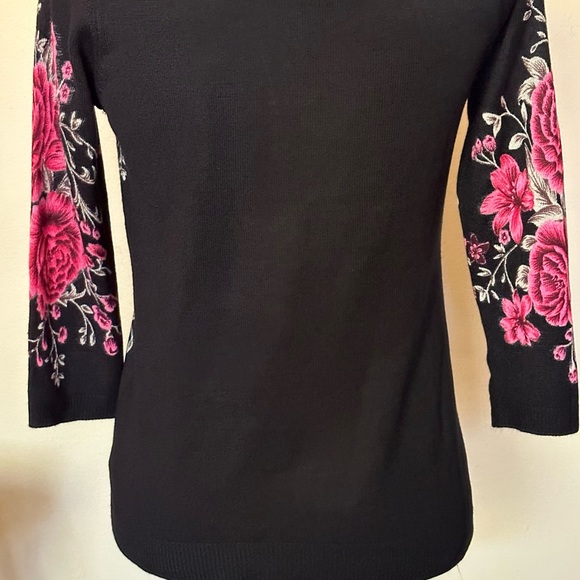 Lovely floral petite sweater-New with tag! (Cut small) - Picture 3 of 5